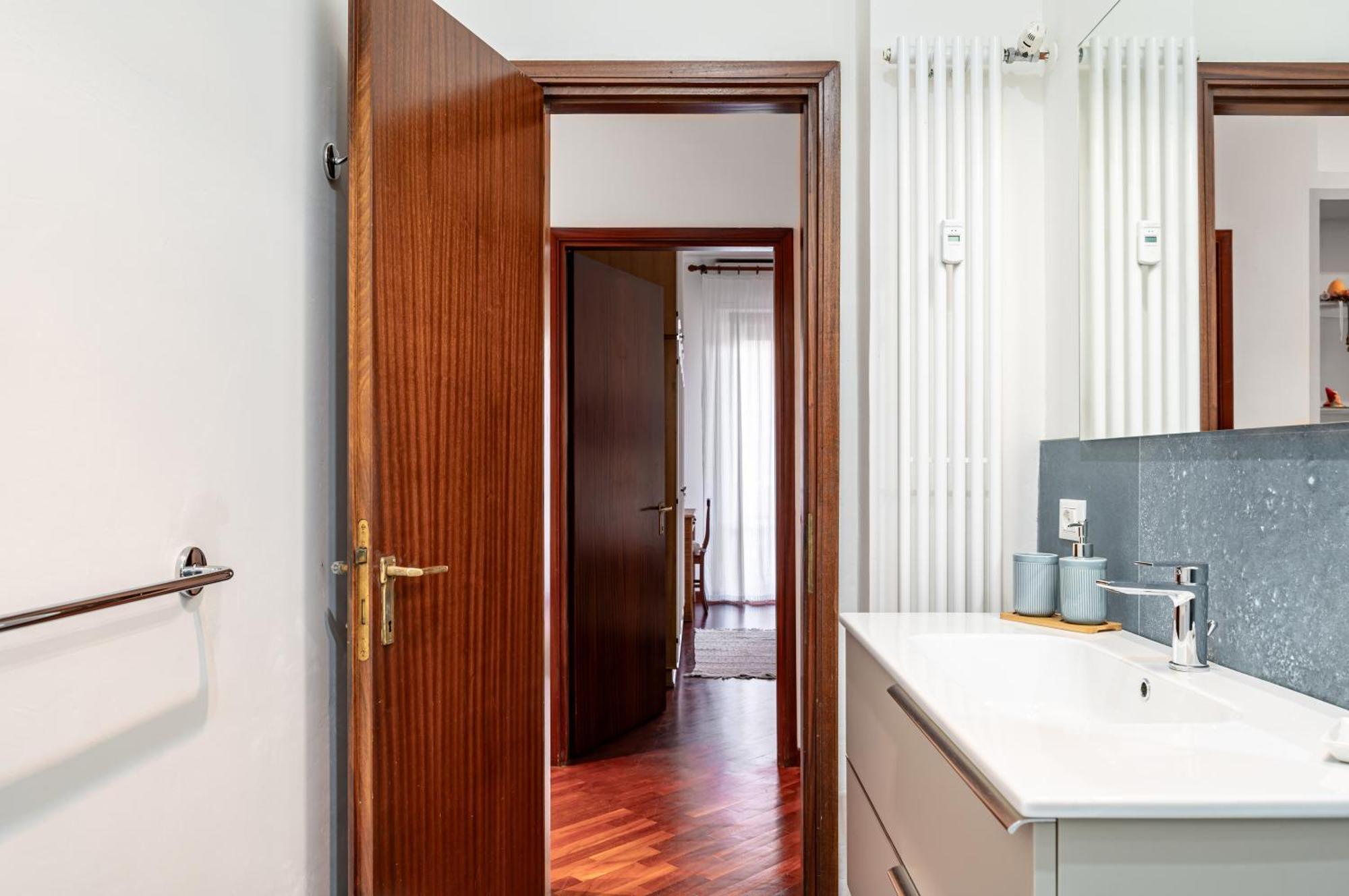 Visarno & University Roomy Flat X6 With Parking ฟลอเรนซ์ ภายนอก รูปภาพ